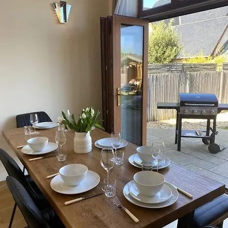 Stylish Contemporary Seaside Holiday Home With 5 Bedrooms, Sea View, Parking And Ev Point Herne Bay Exterior foto