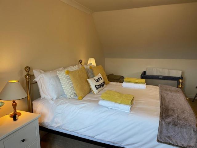 Stylish Contemporary Seaside With 5 Bedrooms, Sea View, Parking And Ev Point Herne Bay